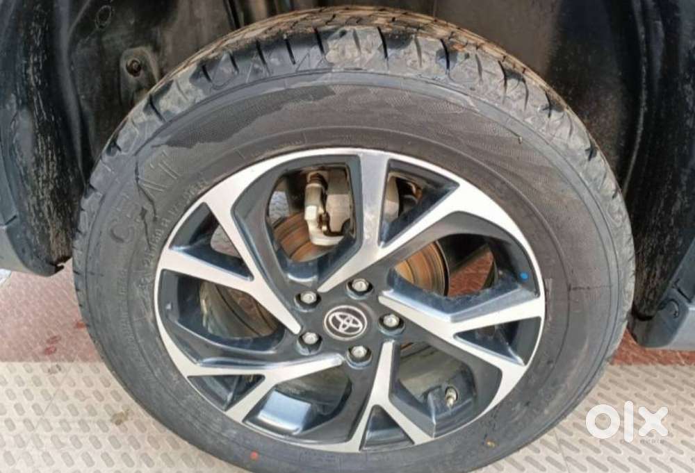 Toyota Urban Cruiser Hyryder 1.5 V Hybrid, 2023, Petrol