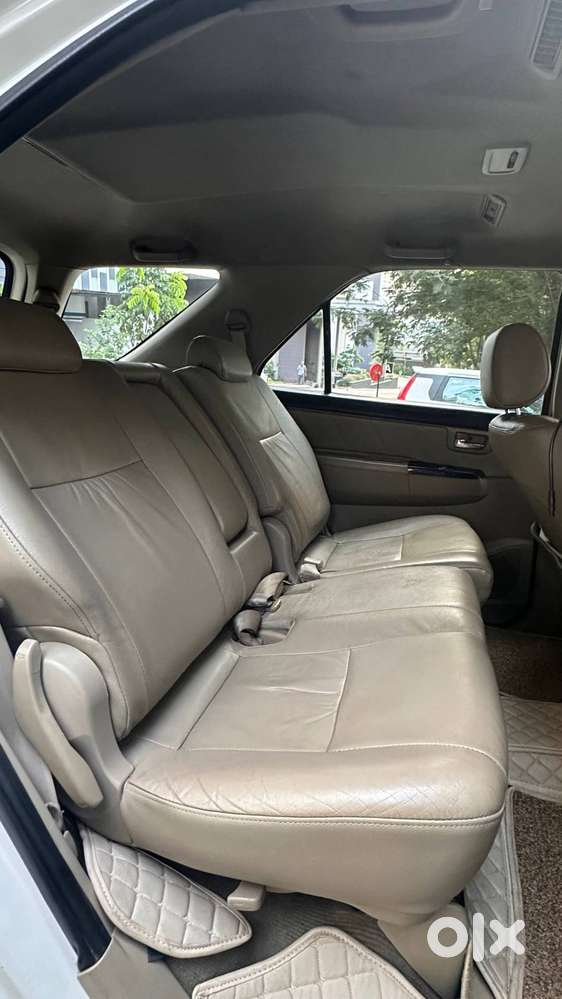 Toyota Fortuner 4x2 At 2014 Diesel Well Maintained