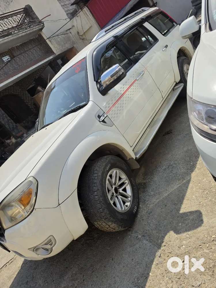 Ford Endeavour 2013 Diesel Well Maintained
