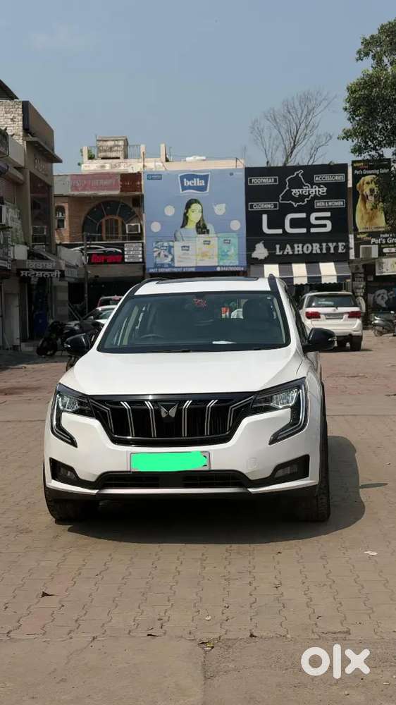 Mahindra Xuv700 Petrol 2023