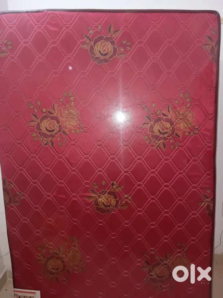 Bed 4&times;6 thickness 4 inch