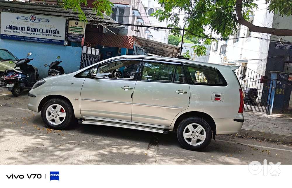Toyota Innova 2.5 V Diesel 8-seater, 2008, Diesel