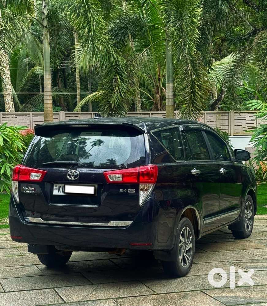 Toyota Innova Crysta [ ] 2.4 Gx At 8 Str, 2021, Diesel