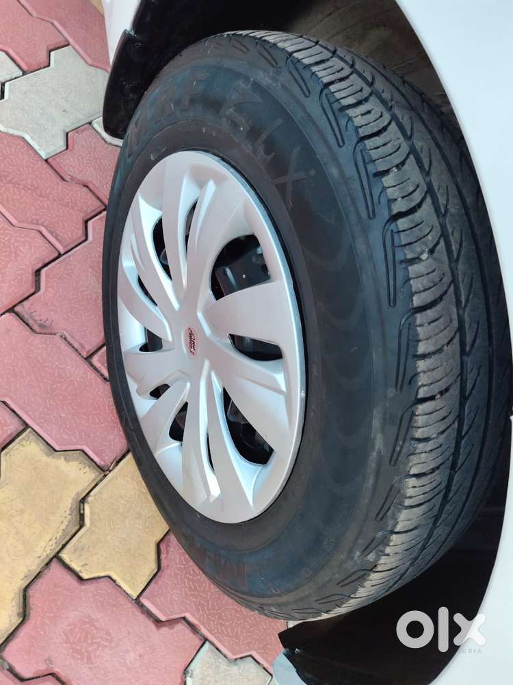 Maruti Suzuki Dzire 1.2 Vxi, 2022, Petrol