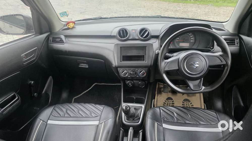 Maruti Suzuki Swift 1.2 Lxi (o), 2023, Petrol