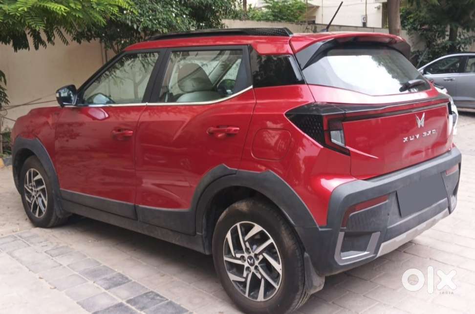 Mahindra Xuv 3xo Ax5 Pm At, 2025, Petrol