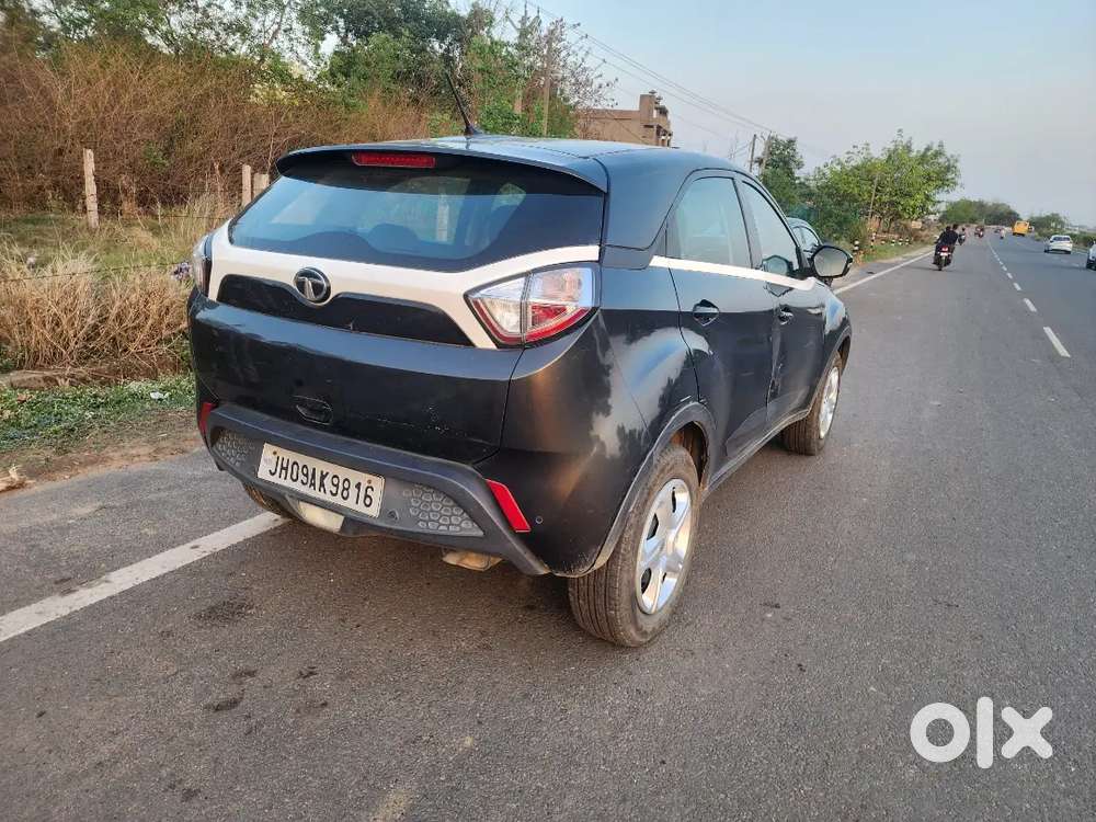 Tata Nexon 2018 Petrol 70000 Km Driven