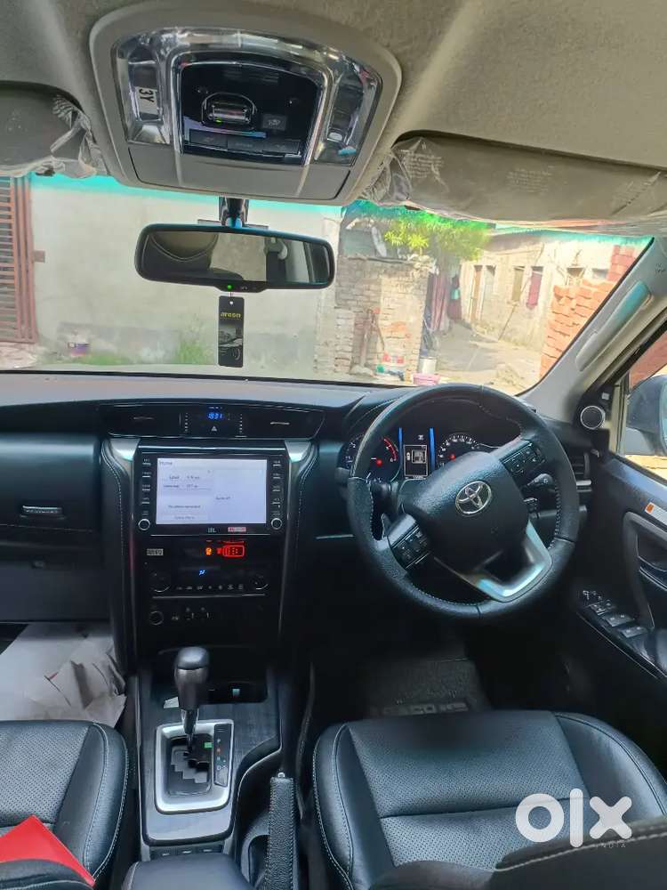 Toyota Fortuner 2023 Diesel Well Maintained