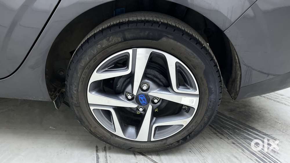 Hyundai Aura [2023-ongoing] 1.2 Sx Plus Petrol Amt, 2024, Petrol