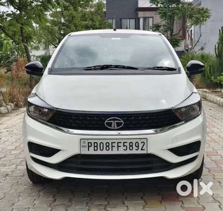 Tata Tiago 1.2 Revotron Xt (o), 2023, Petrol