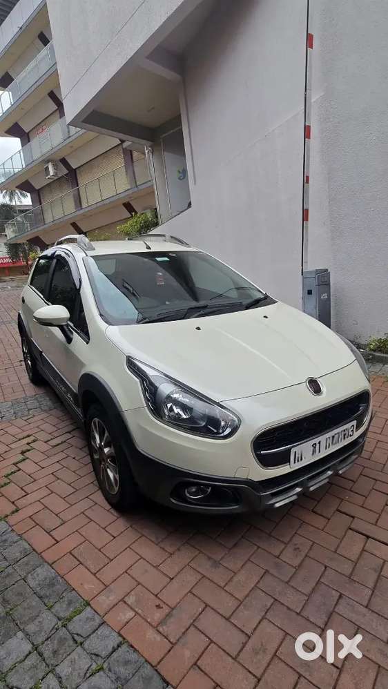 Fiat Avventura 2014 Diesel 85000 Km Driven