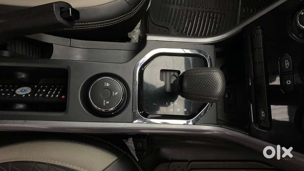 Tata Nexon 1.5 Revotorq Xma Amt (s), 2021, Petrol