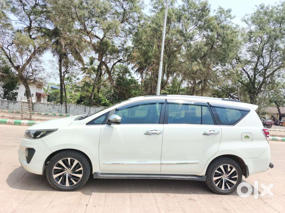 Toyota Innova Crysta 2.8z Automatic, 2021, Diesel