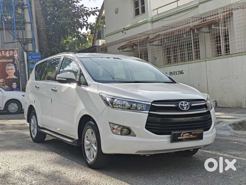 Toyota Innova Crysta 2.4 G Mt, 2016, Diesel