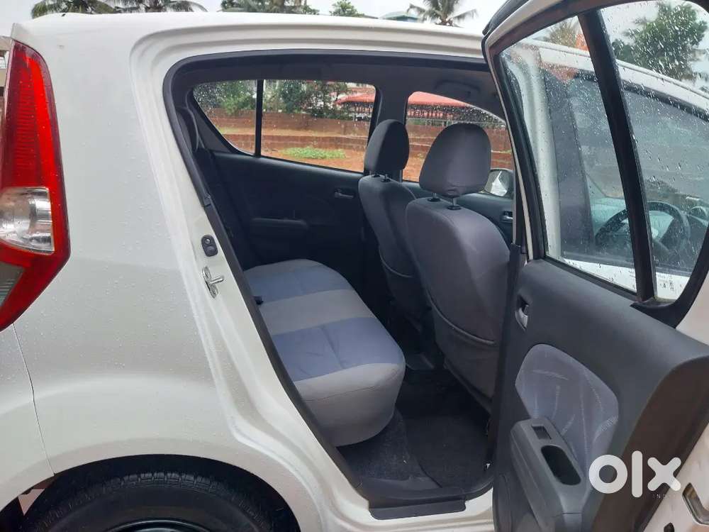 Maruthi Suzuki Ritz Vxi 2011/12 (petrol)
1st 
21,000 K.m Only