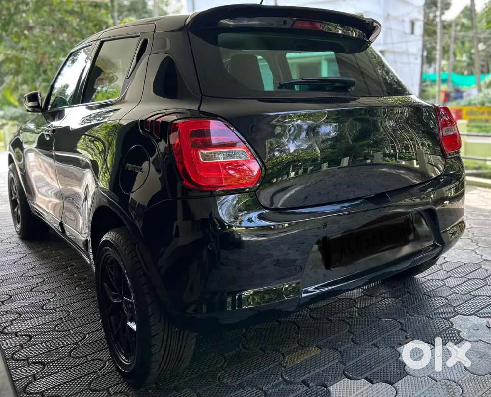 Swift. Black. Automatic. Only 25k Kms. Single Owner.
