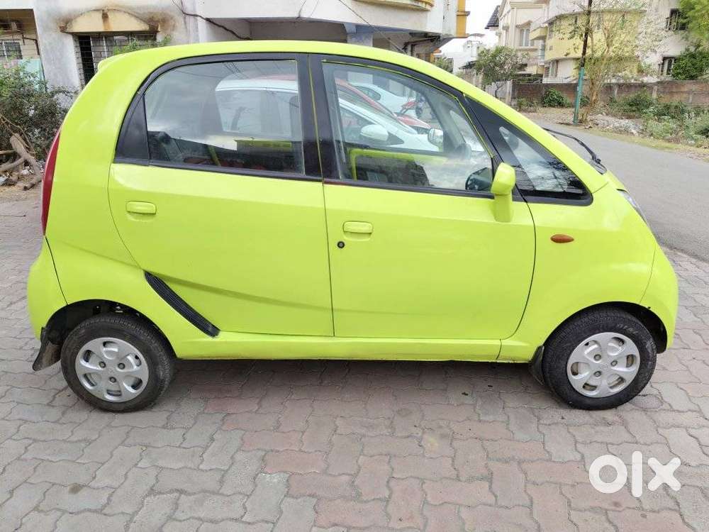 Tata Nano Genx Xta, 2015, Petrol