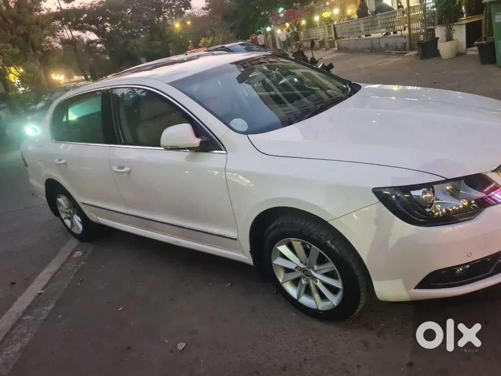 Skoda Superb A Luxury Sedan 26370 Km Super Tight Condition.