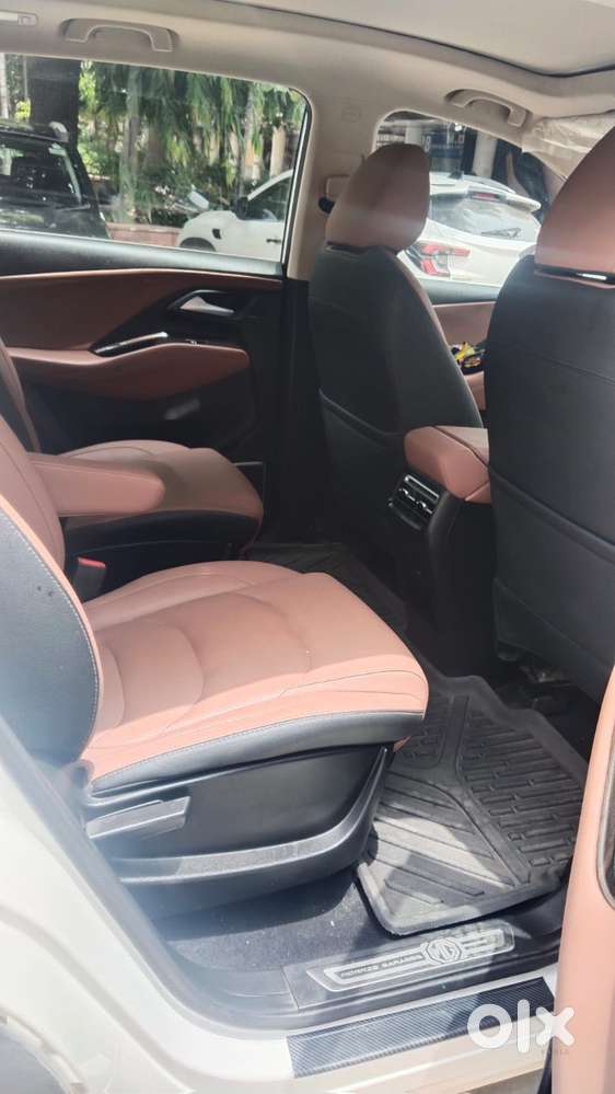 Mg Hector Plus Sharp Pro 1.5 Turbo Petrol Cvt 6 Str, 2024, Petrol