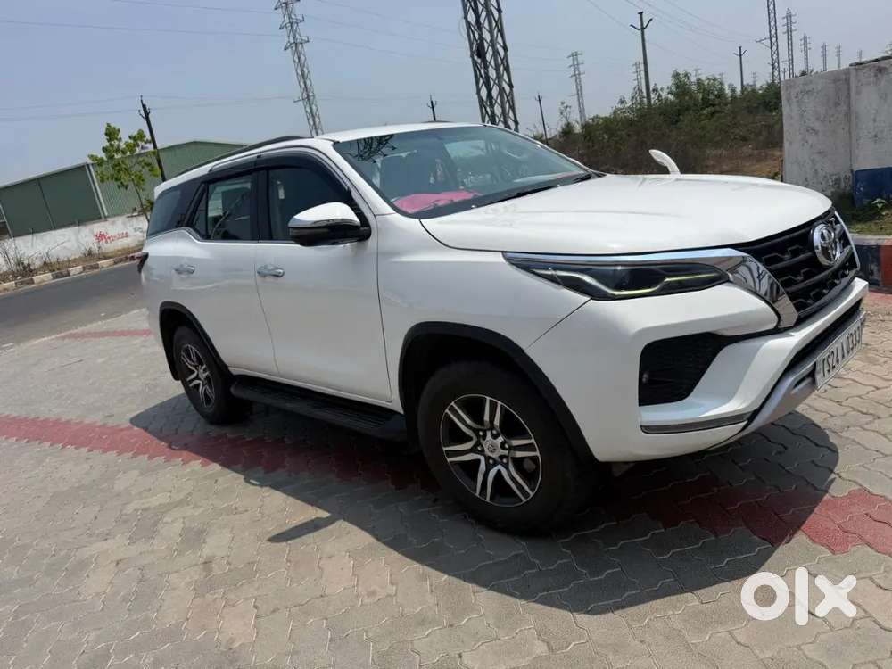 Toyota Fortuner 2022 Petrol 7400 Km Driven