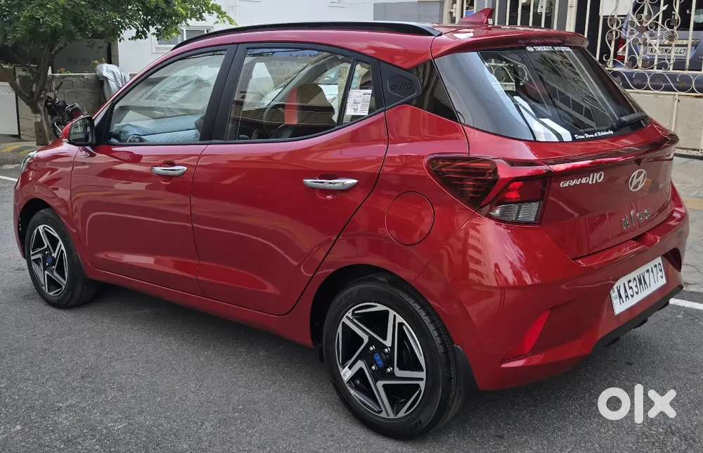 Hyundai Grand I10 Nios Asta Automatic With 4 Airbags