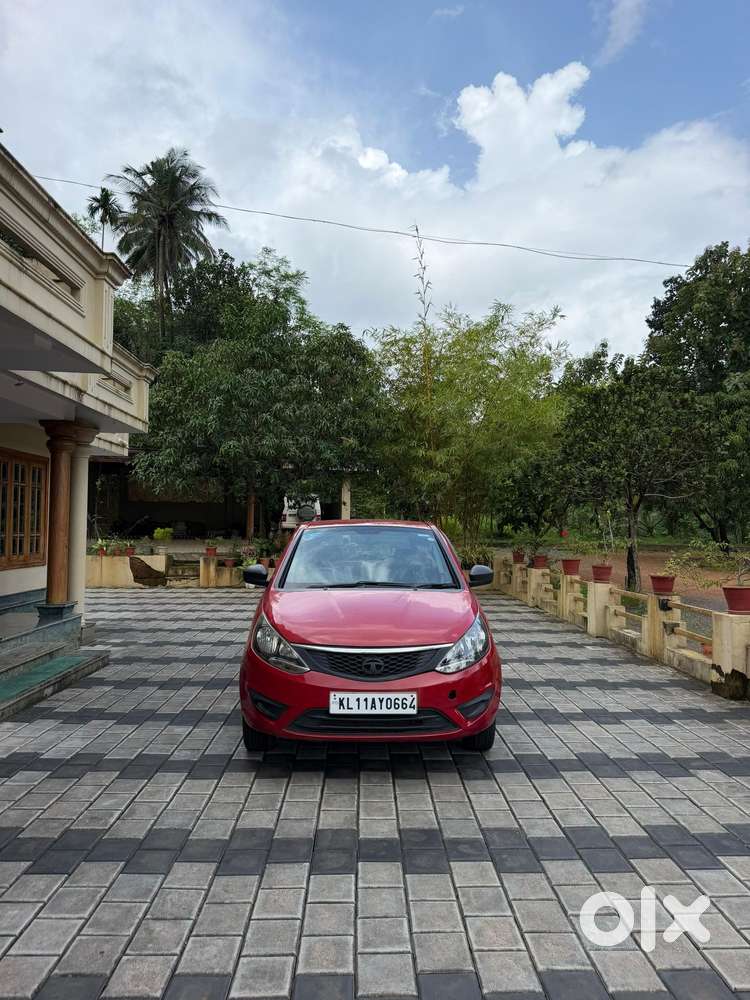 Tata Bolt Revotron Xe, 2015, Petrol