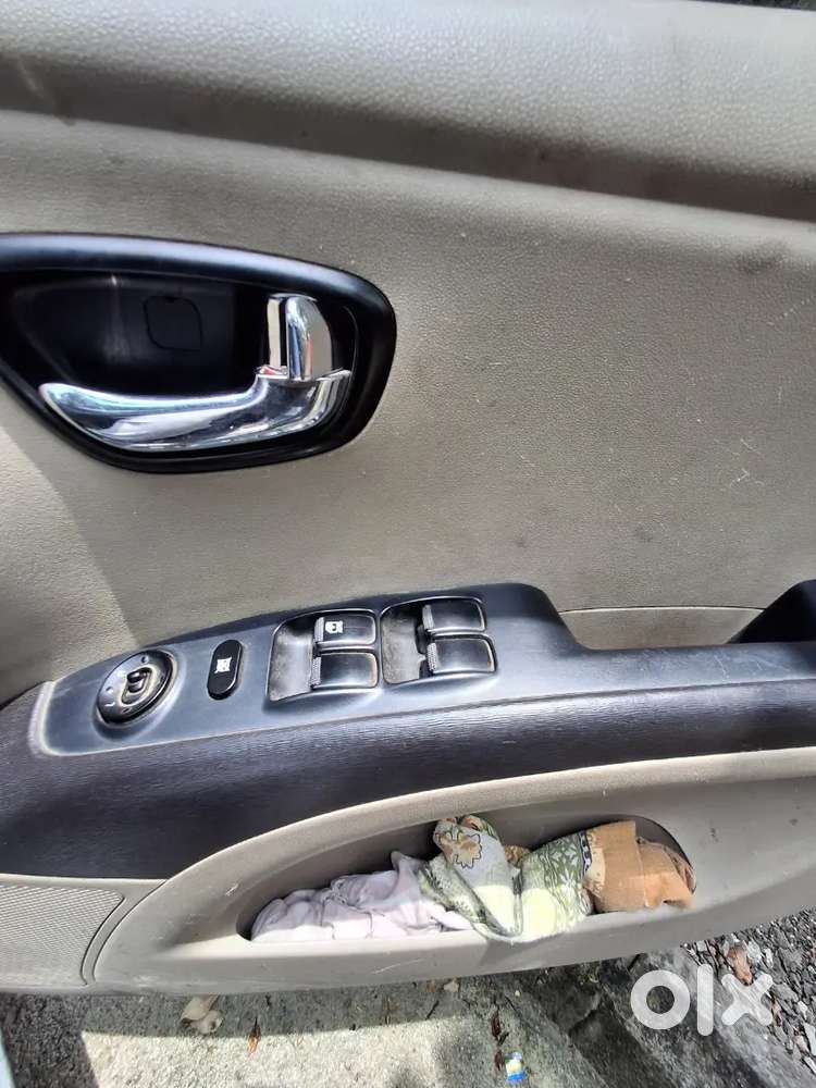 Hyundai I10 2012 Petrol 101000 Km Driven