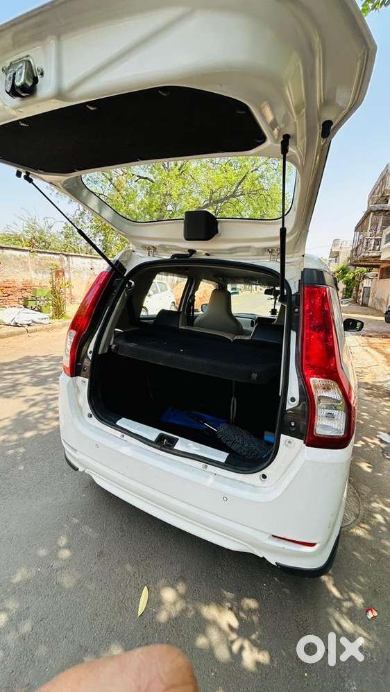 Maruti Suzuki Wagon R 1.0 2023 Petrol Well Maintained