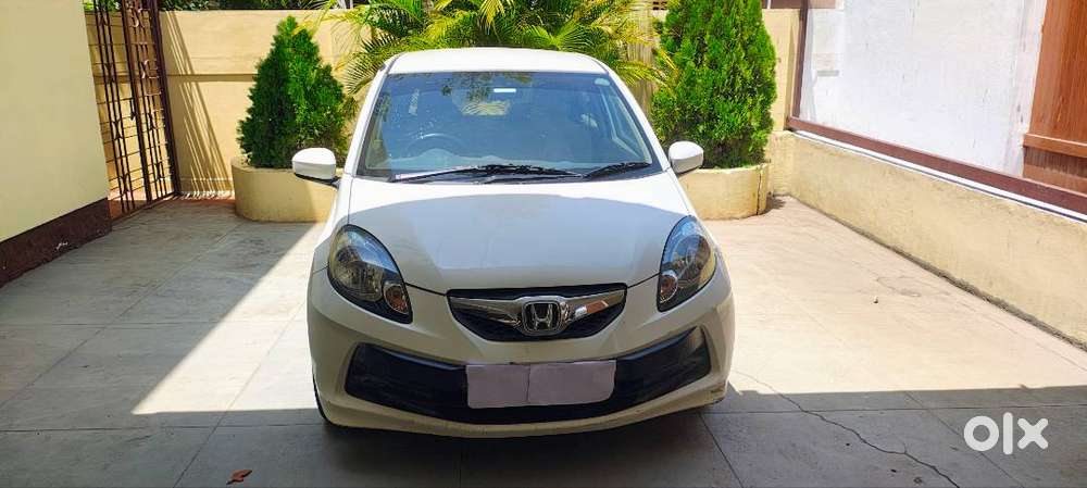 Honda Brio Ex Mt 2013 Car