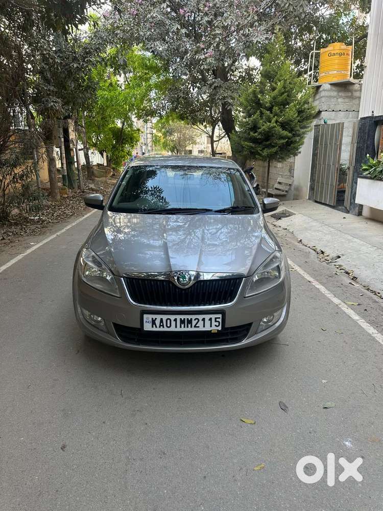 Skoda Rapid 1.6 Ambition Plus Tdi At, 2015, Diesel