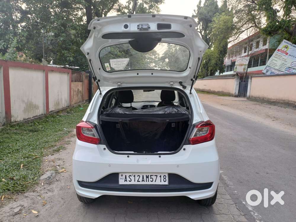 Tata Tiago 1.2 Revotron Xt (o), 2025, Petrol