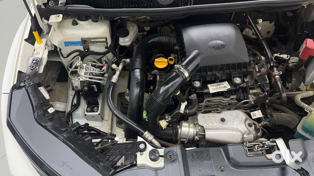 Tata Nexon 1.2 Revotron Xma Amt, 2025, Petrol