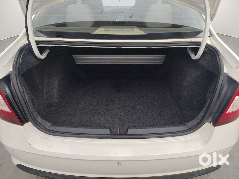 Skoda Rapid 1.6 Mpi Style, 2018, Petrol