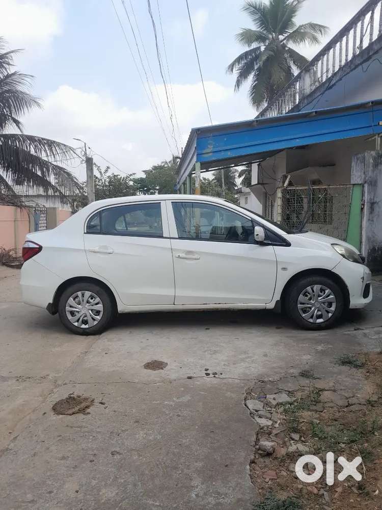 Honda Amaze 2017 Diesel 138000 Km Driven Well Maintained