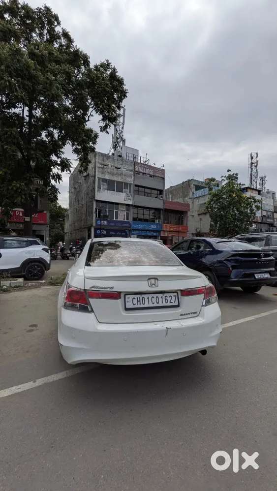 Accord Car Ok Hai Koi Kaam Nahi H Kcar Mein