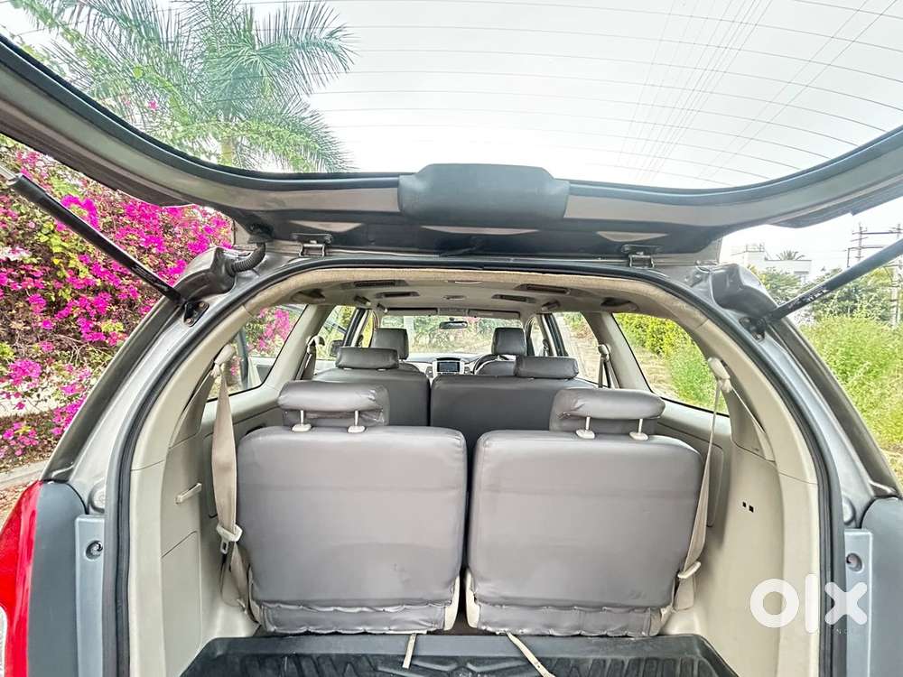 Toyota Innova brand new condition with Noc and Karnataka registered