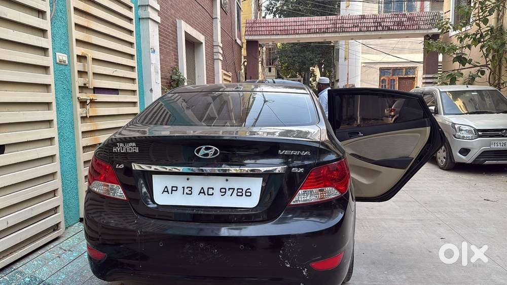 Honda Verna 2011 | 2nd Owner | Black |