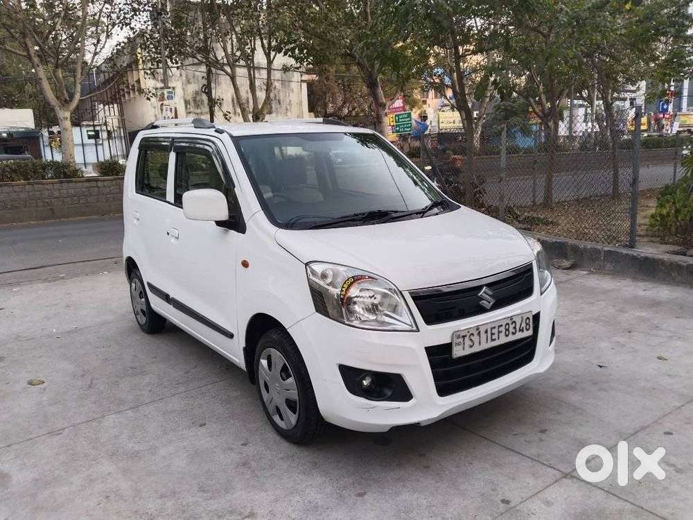 Maruti Suzuki Wagon R Amt Vxi, 2015, Petrol