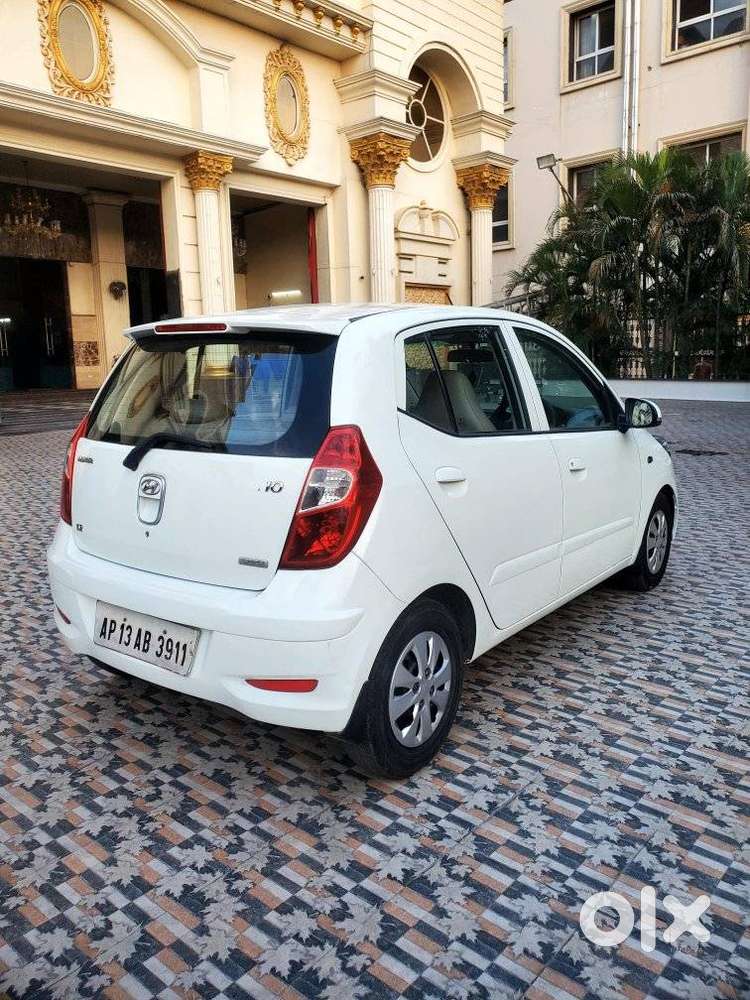 Hyundai I10 Sportz, 2011, Petrol
