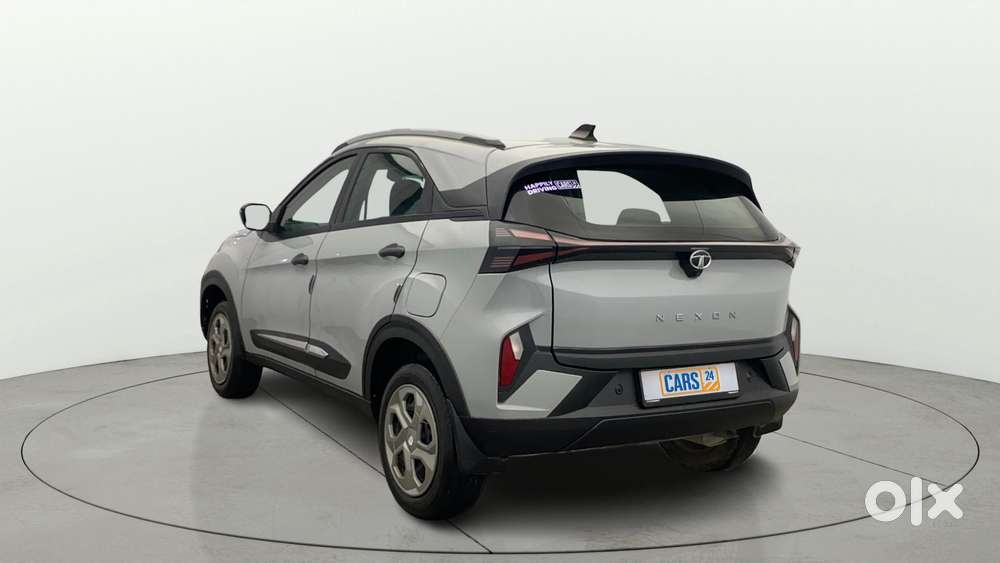 Tata Nexon Pure (s) 1.2 Petrol 6amt, 2023, Cng & Hybrids