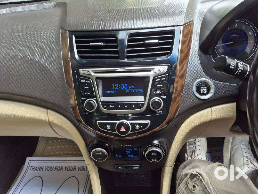 Hyundai Verna 1.6 Sx (o) Vtvt, 2015, Petrol