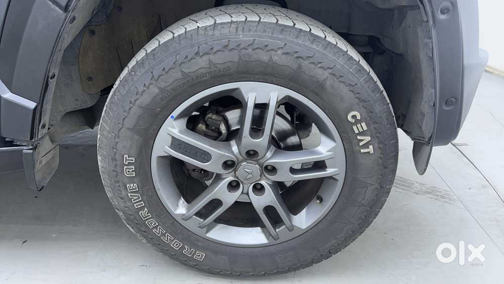 Mahindra Thar 2.0 Lx Hard Top Petrol At 4 Rwd, 2023, Petrol