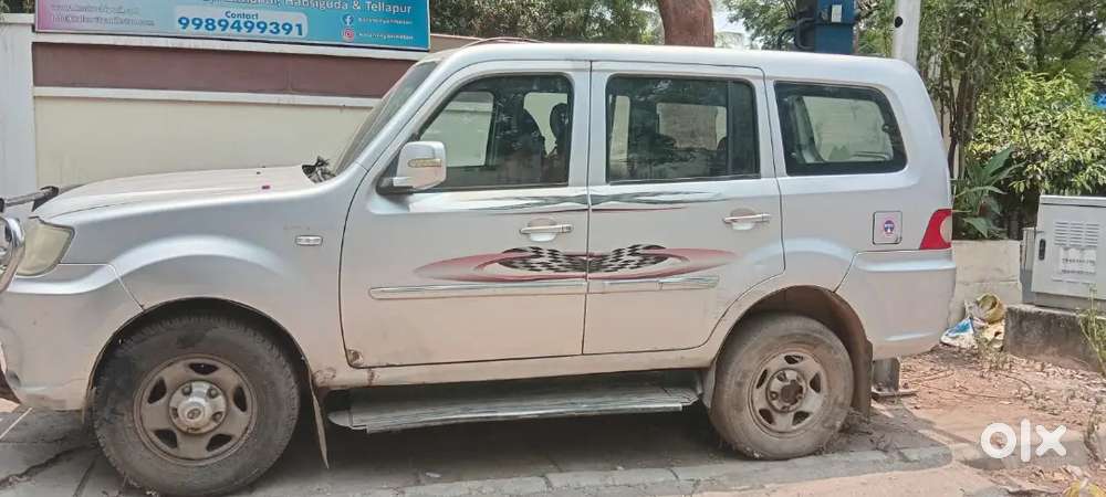 Tata Sumo Grande 2010