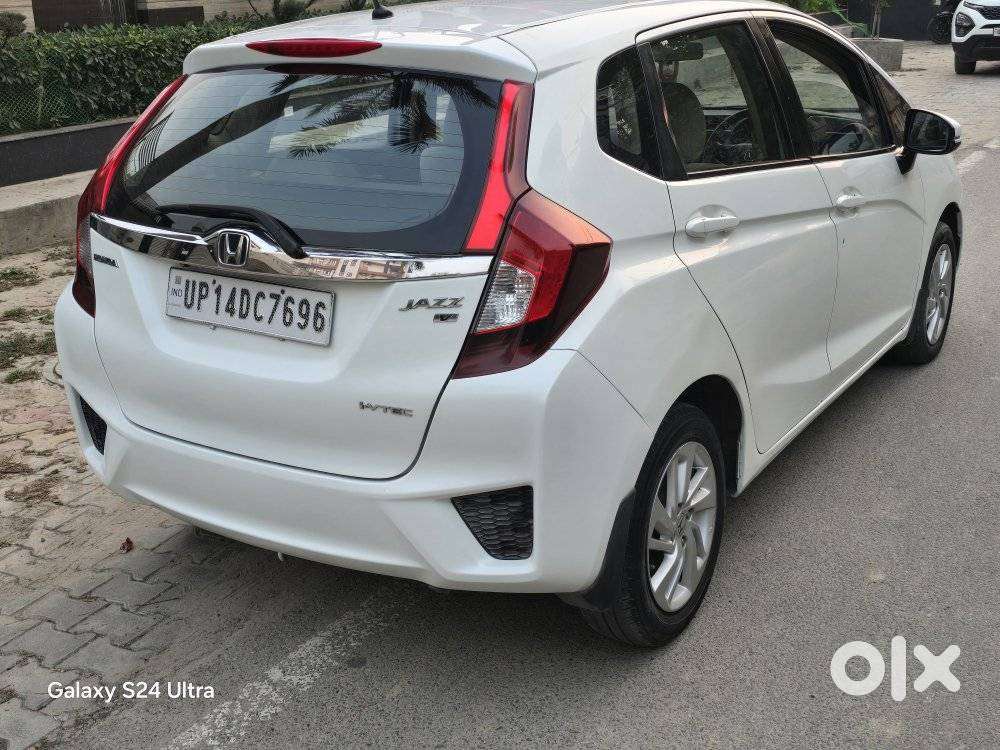 Honda Jazz V Mt Privilege, 2017, Petrol