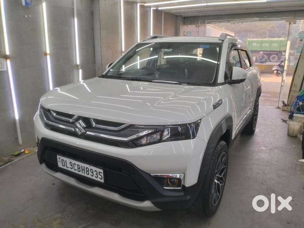 Maruti Suzuki Brezza 2025 Cng & Hybrids 12500 Km Driven