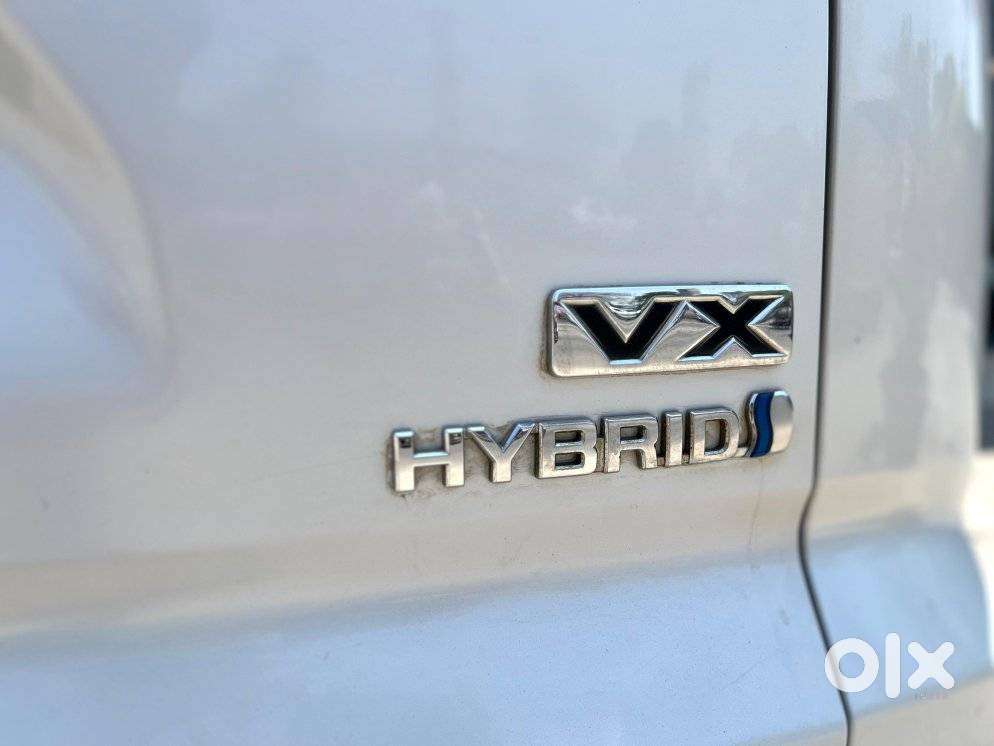 Toyota Innova Hycross 2.0 Vx Hybrid 7 Str, 2023, Petrol