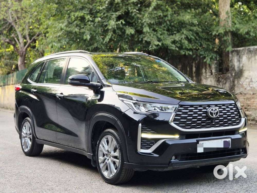 Toyota Innova Hycross 2.0 Zx Hybrid 7 Str, 2023, Petrol