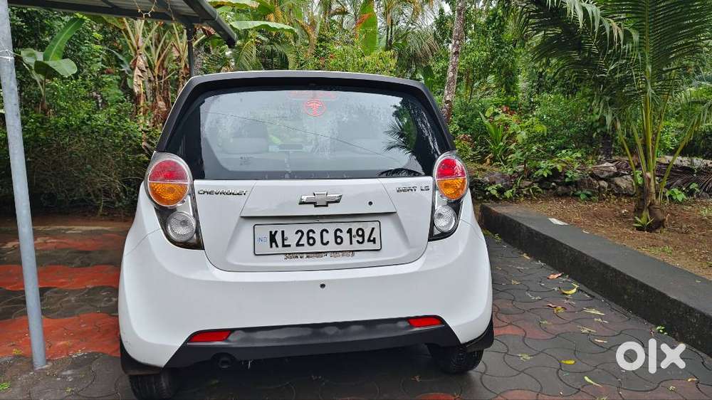 Chevrolet Beat Petrol 2012