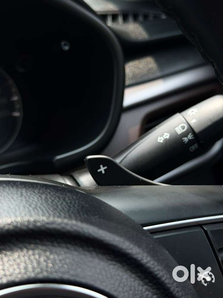 Maruti Suzuki Brezza 1.5 Zxi At Smart Hybrid, 2026, Cng & Hybrids