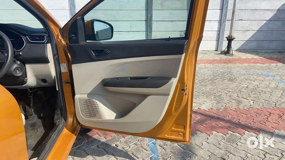 Renault Triber Rxl, 2020, Petrol